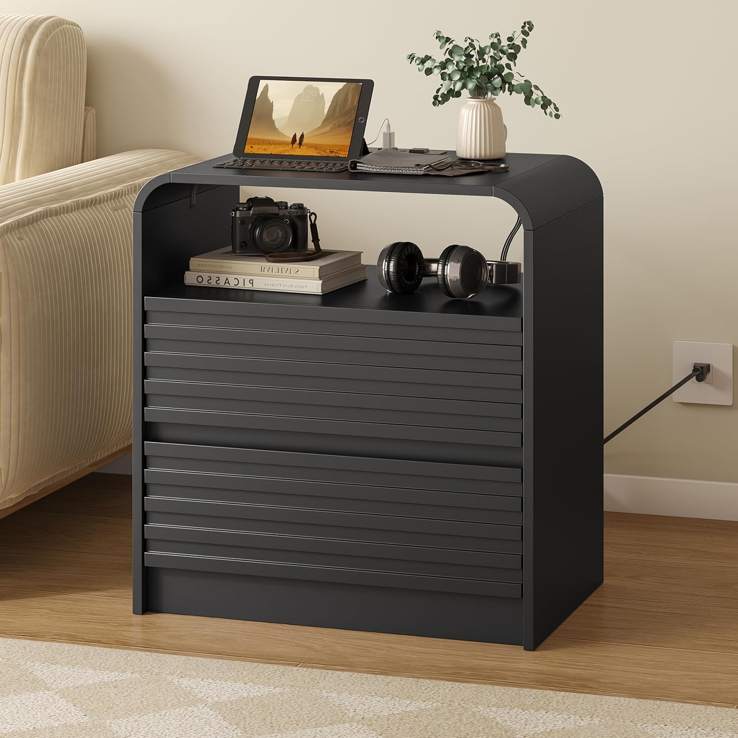 Modern Nightstand with Charging Station, 23.6" Wide Wood Night Stand with 2 Storage Drawers and Curved Edge, Farmhouse Fluted Bedside Table, Bed Side Table, Small End Table for Bedroom, Natural Oak