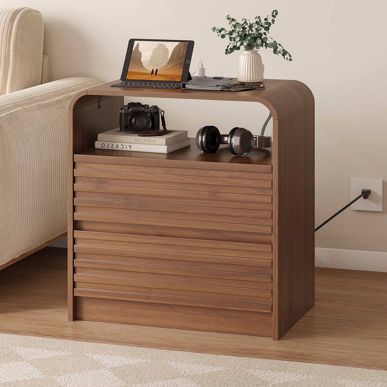 Modern Nightstand with Charging Station, 23.6" Wide Wood Night Stand with 2 Storage Drawers and Curved Edge, Farmhouse Fluted Bedside Table, Bed Side Table, Small End Table for Bedroom, Natural Oak